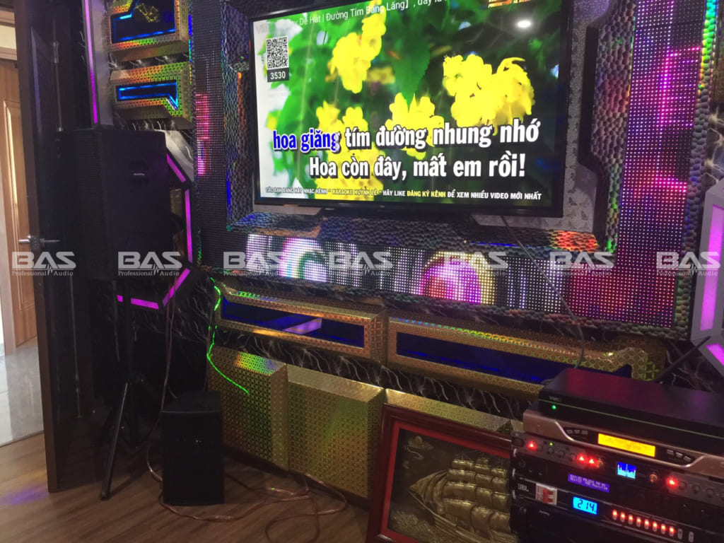 BAS Audio lắp đặt tivi kính cường lực Nashinal cho phòng hát karaoke tại Nam Định